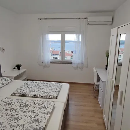 Apartment Vista *